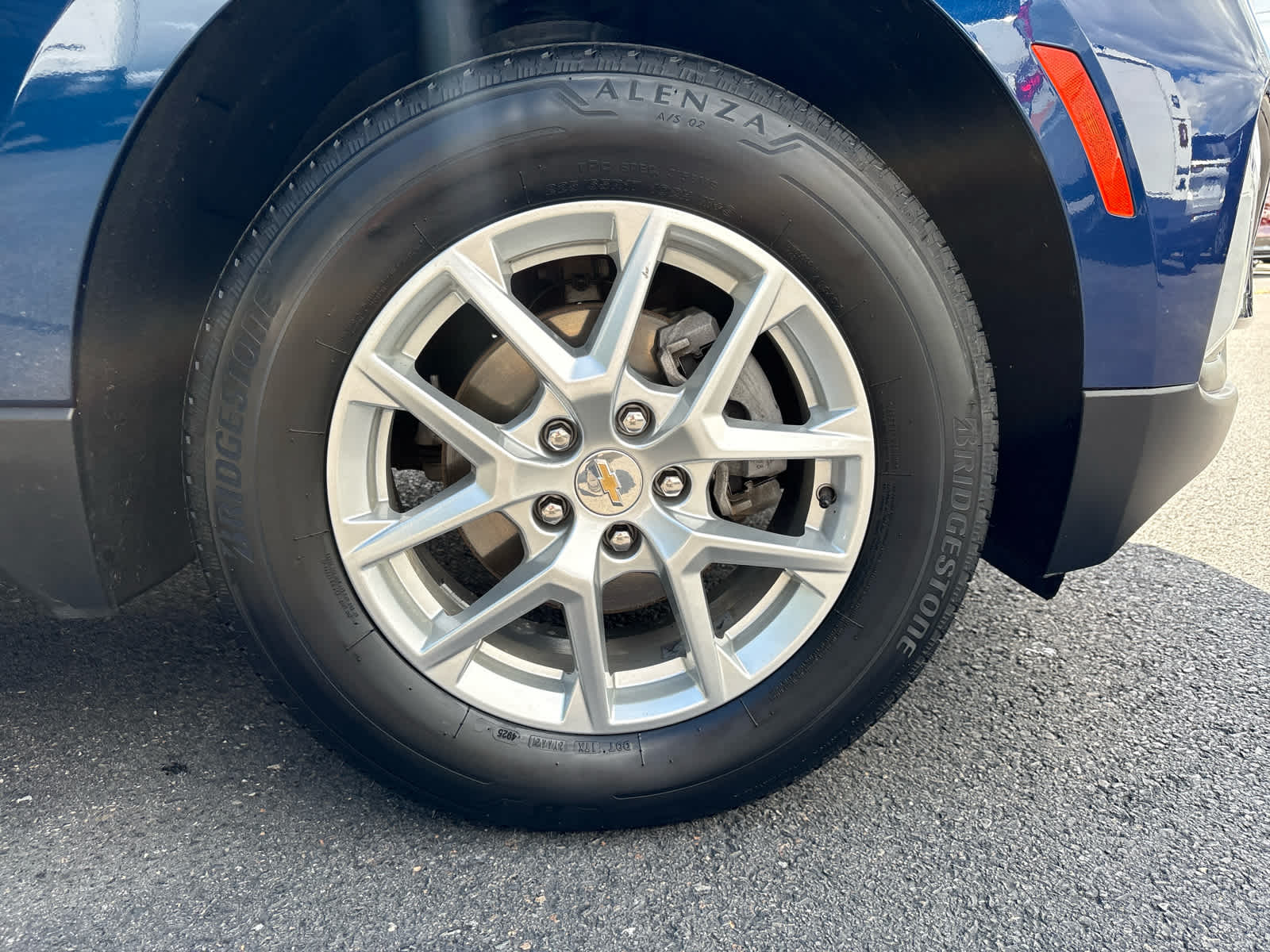 2023 Chevrolet Equinox Base