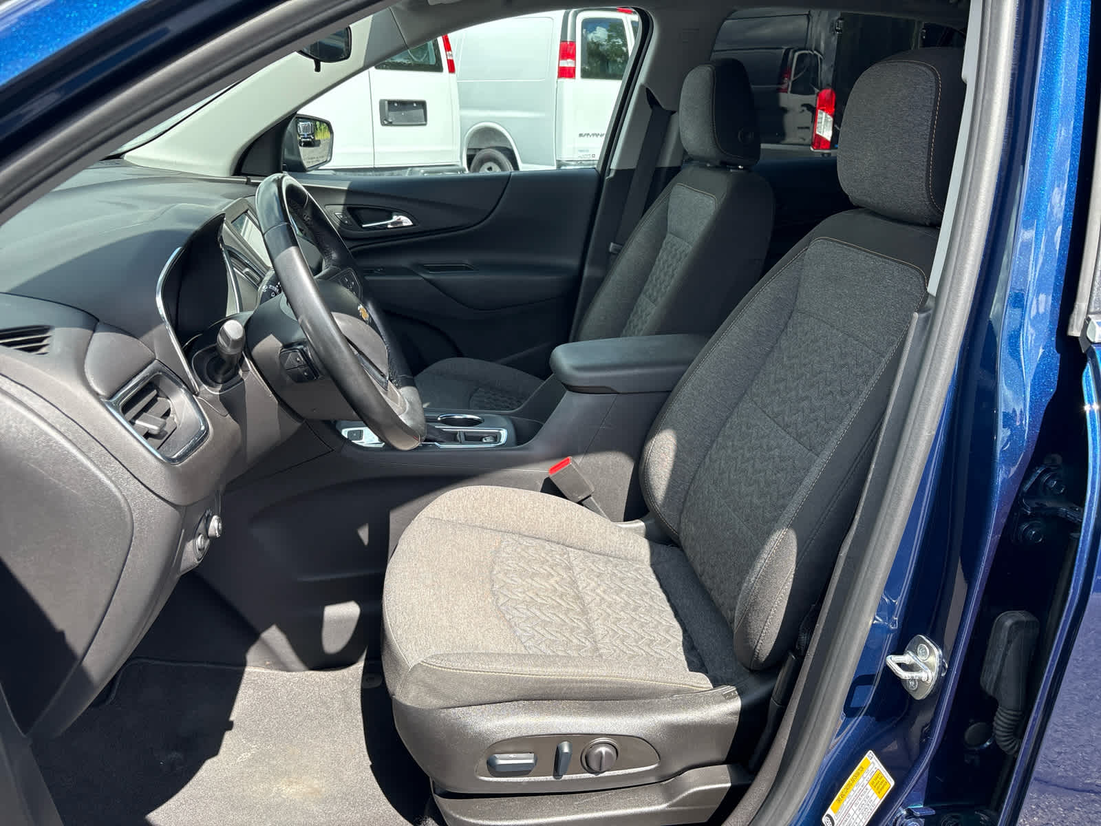 2023 Chevrolet Equinox Base