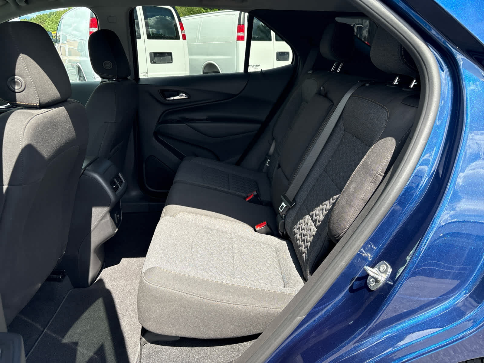2023 Chevrolet Equinox Base