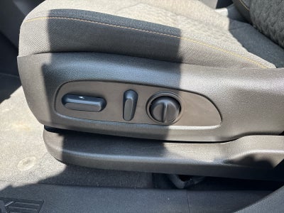 2023 Chevrolet Equinox Base