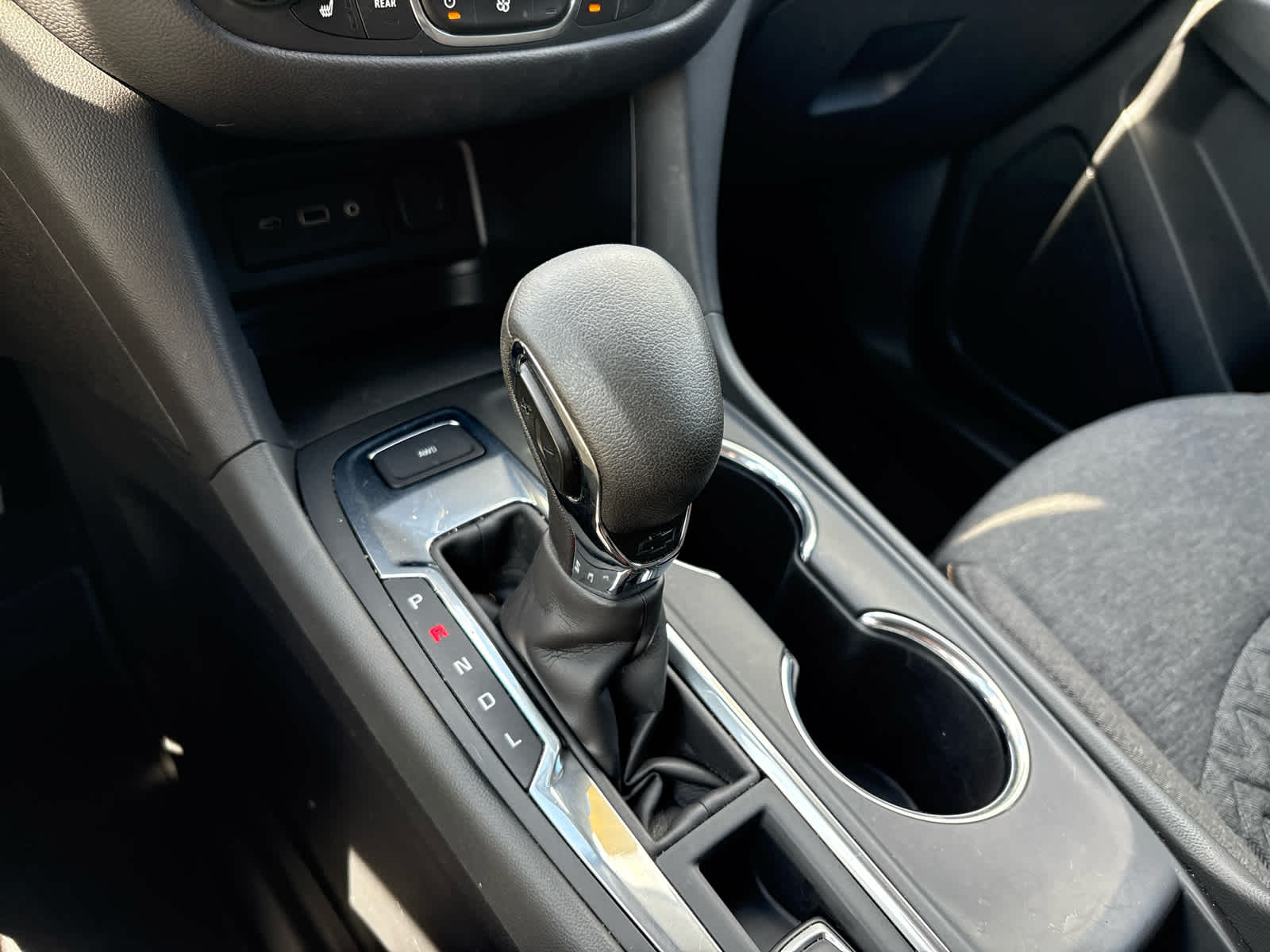 2023 Chevrolet Equinox Base