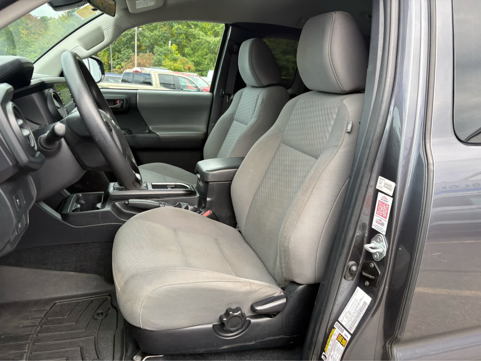 2022 Toyota Tacoma 4WD SR