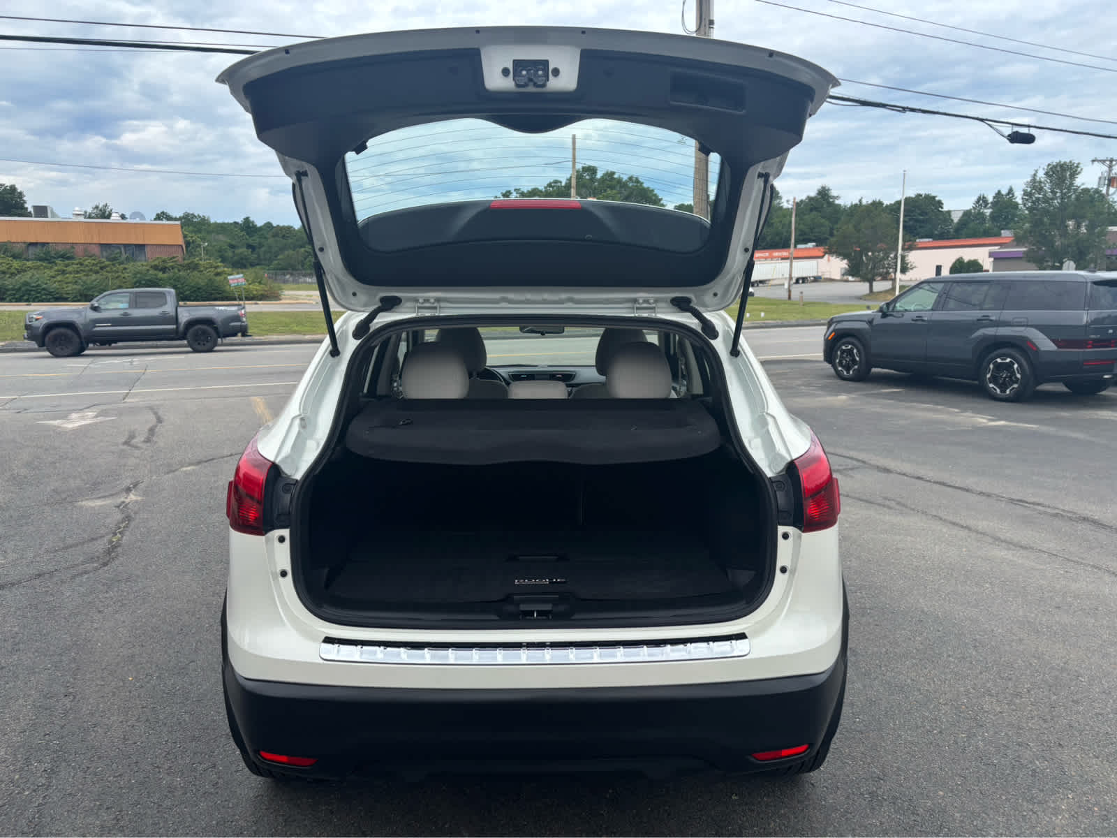 2018 Nissan Rogue Sport SV