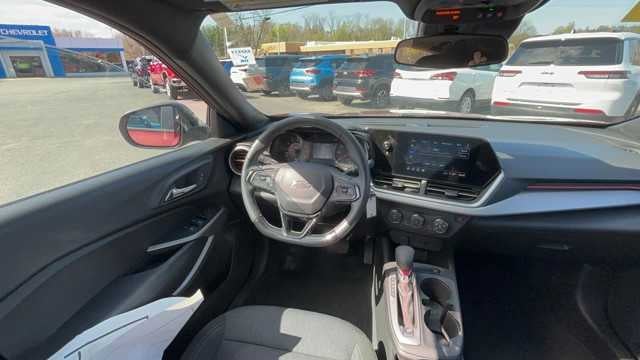 2024 Chevrolet Trax Base