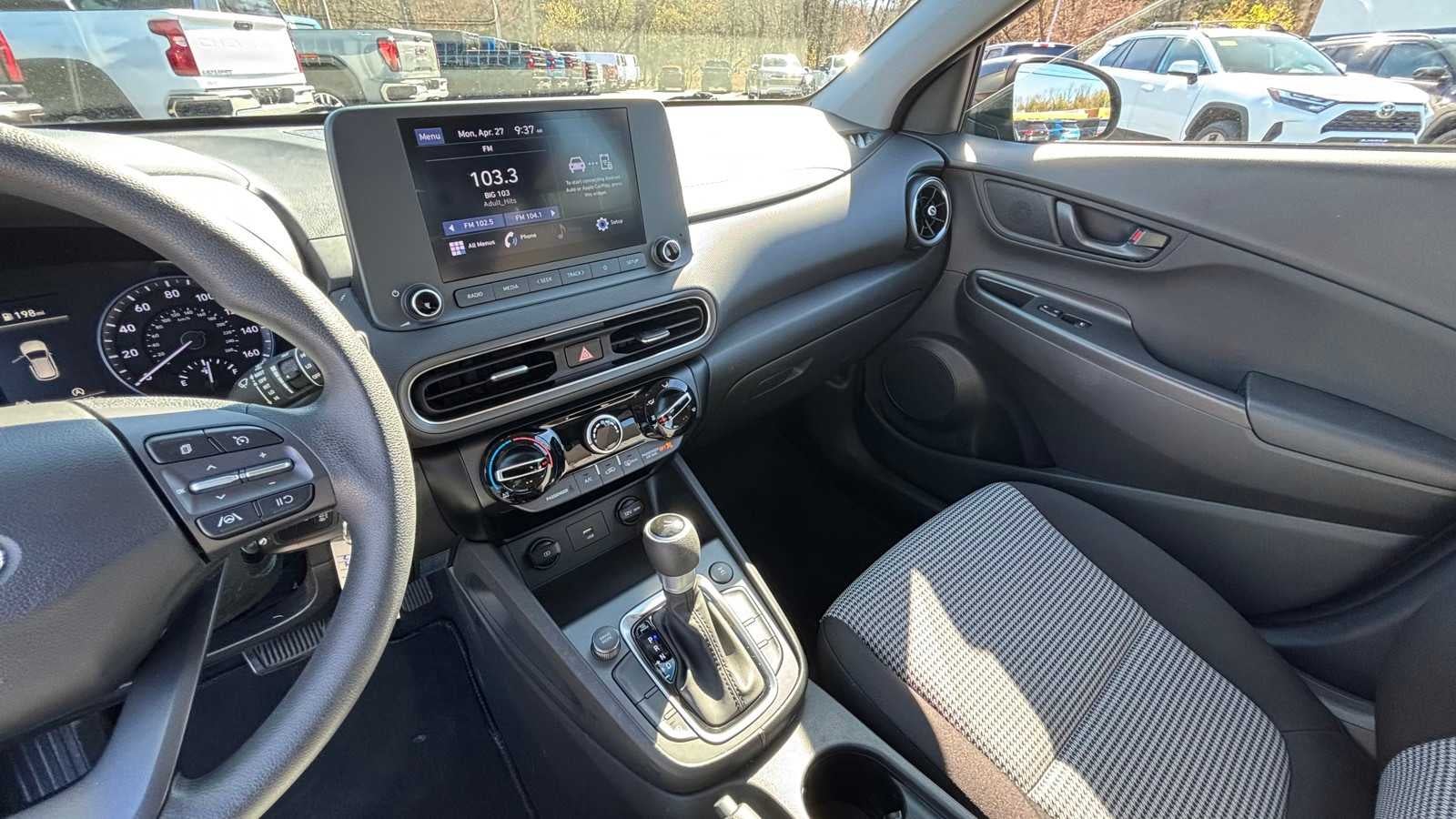2022 Hyundai Kona SE