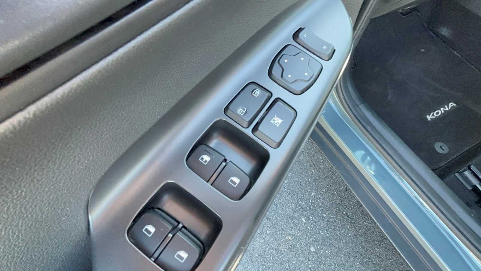 2022 Hyundai Kona SE