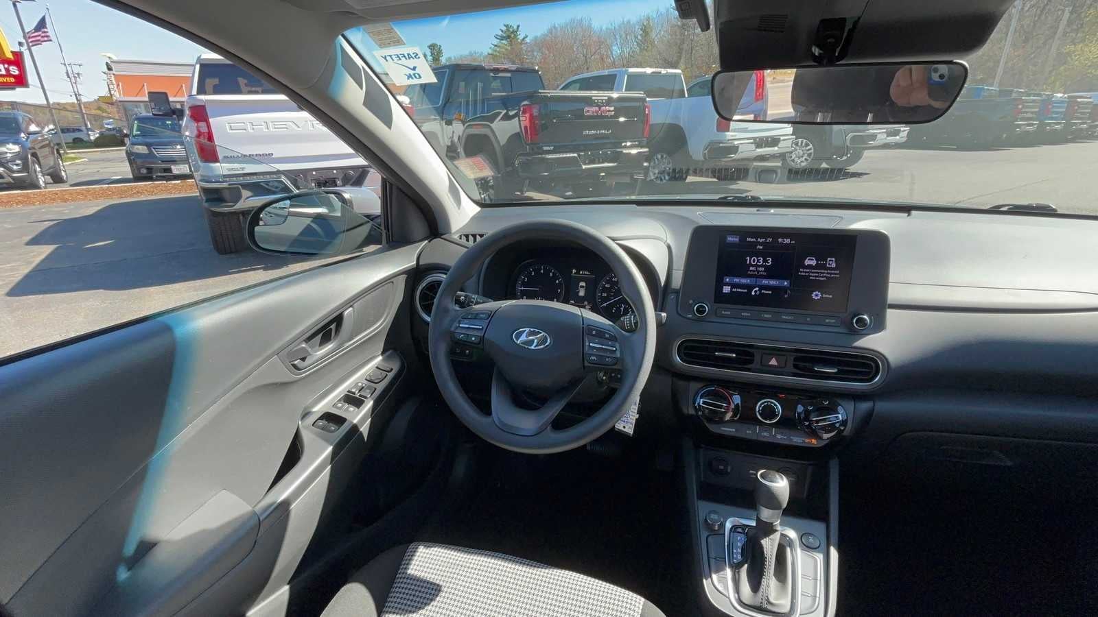 2022 Hyundai Kona SE