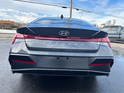 2025 Hyundai Elantra SEL Convenience