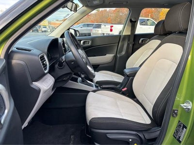 2023 Hyundai Venue SEL