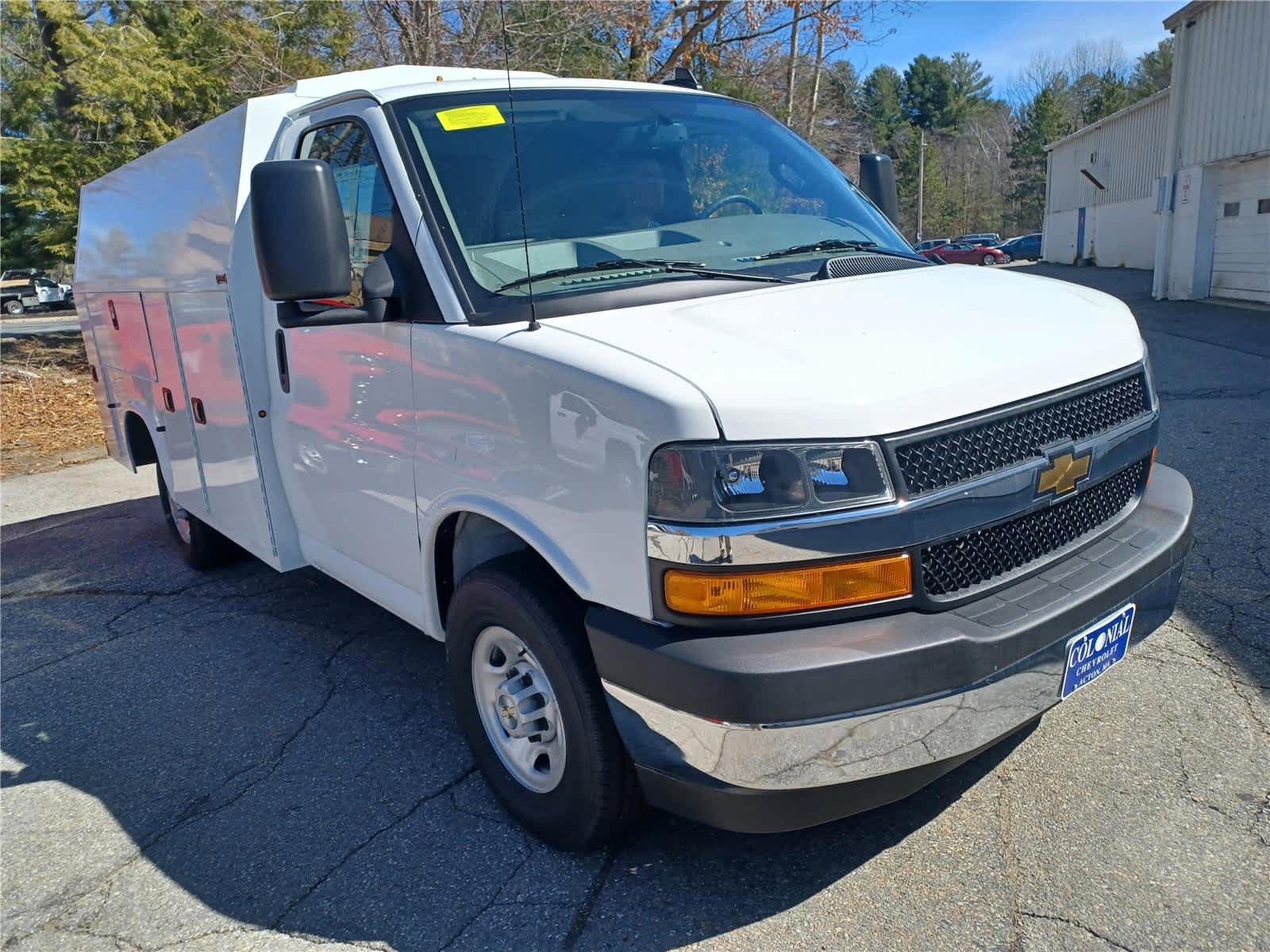 2024 Chevrolet Express Cutaway 3500 1WT