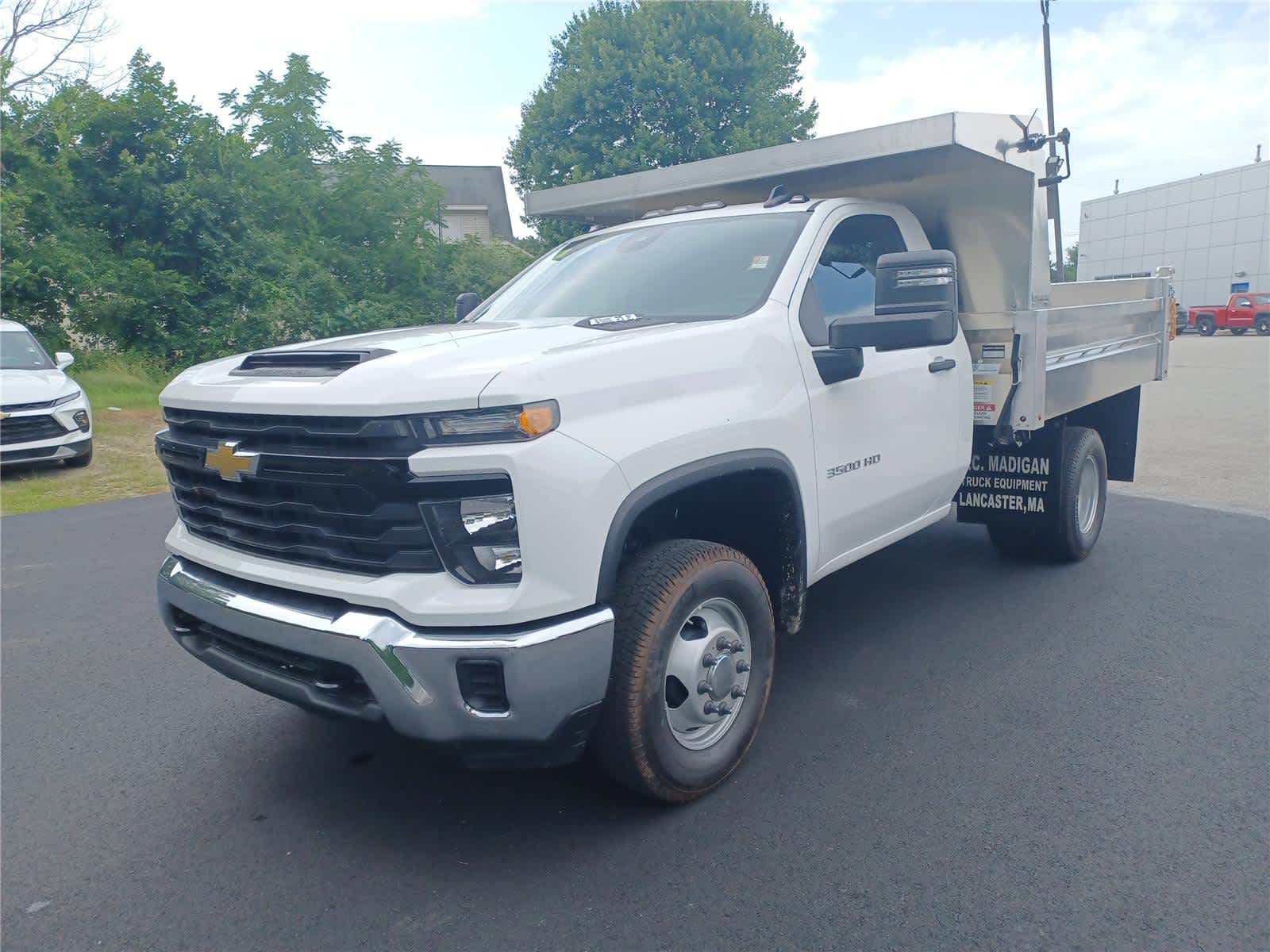2025 Chevrolet Silverado 3500 HD Chassis Cab Work Truck