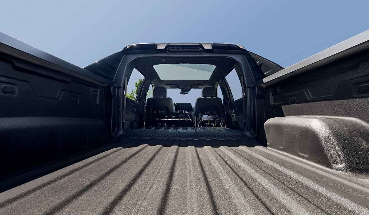 Colonial West Chevrolet of Fitchburg in Fitchburg MA